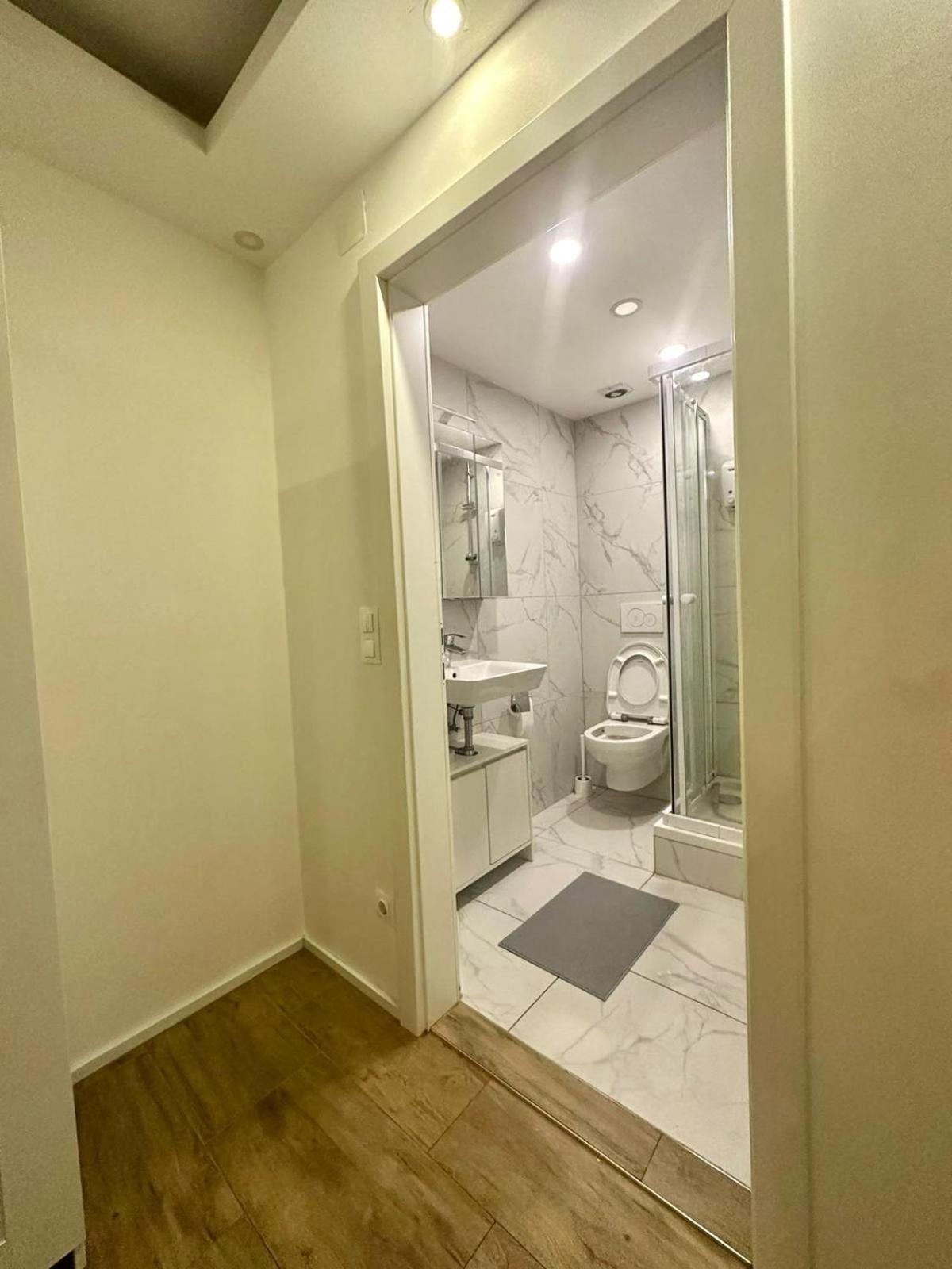 Ar Living Vienna Klosterneuburger Studios Esterno foto